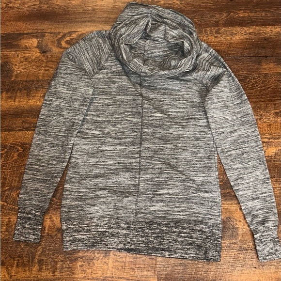 LL Bean Sweatshirt Women XS Gray Cowl Neck Pocket Cotton Polyester Pockets - Picture 3 of 4